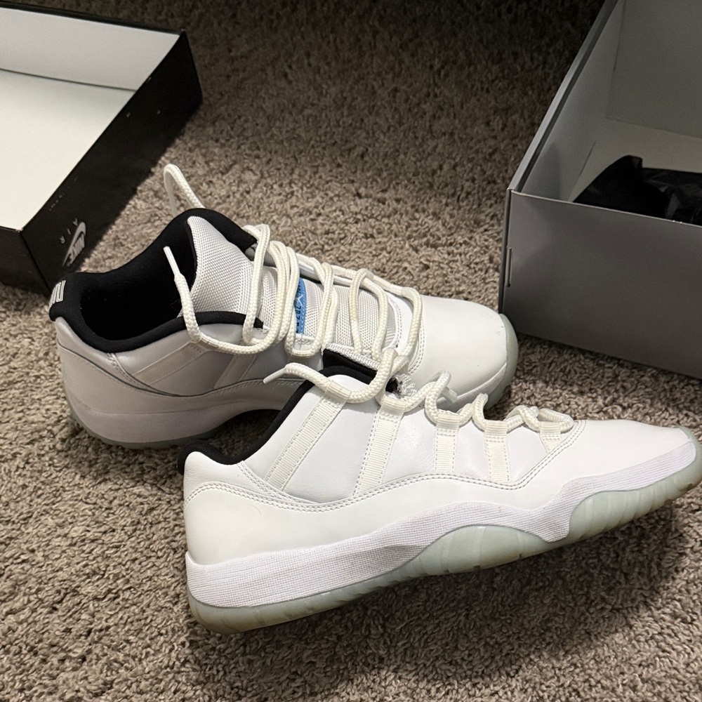Air Jordan 11 Retro Low “Legend Blue” Men’s 9.5 – Box Included